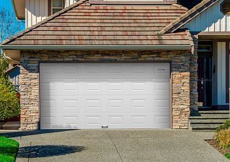 Секционные гаражные ворота Doorhan RSD01 BIW (2100х2200)