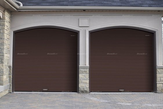 Секционные гаражные ворота Doorhan RSD01 BIW (2200х2400)